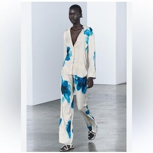 ZARA PRINTED PANTS